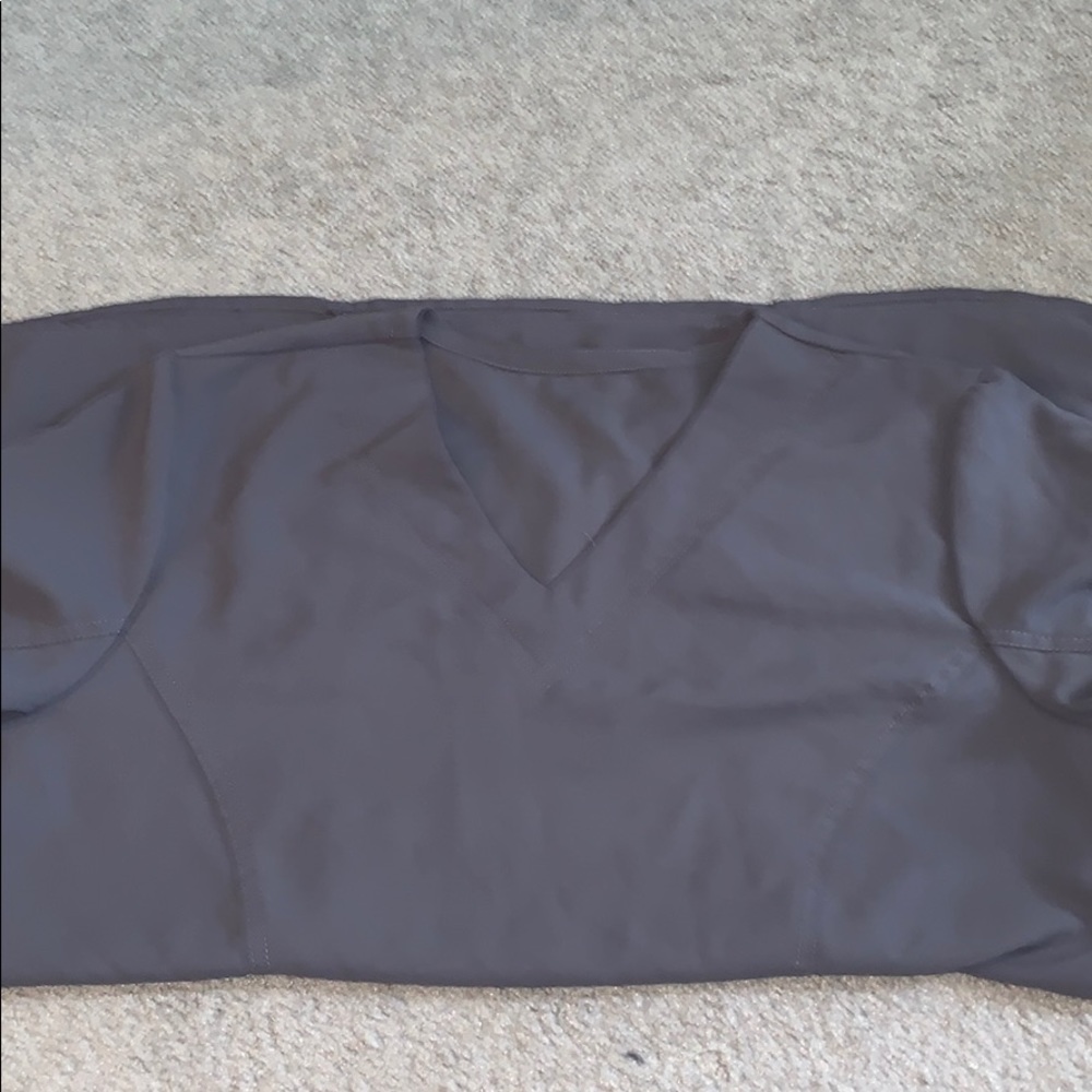 Scrub top - Picture 2 of 2